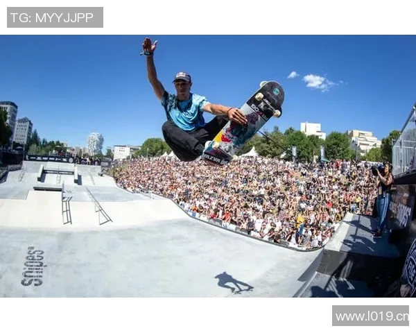 极限运动嘉年华回顾成都滑板队精彩表现与比赛经验分享 极限运动嘉年华回顾成都滑板队精彩表现与比赛经验分享