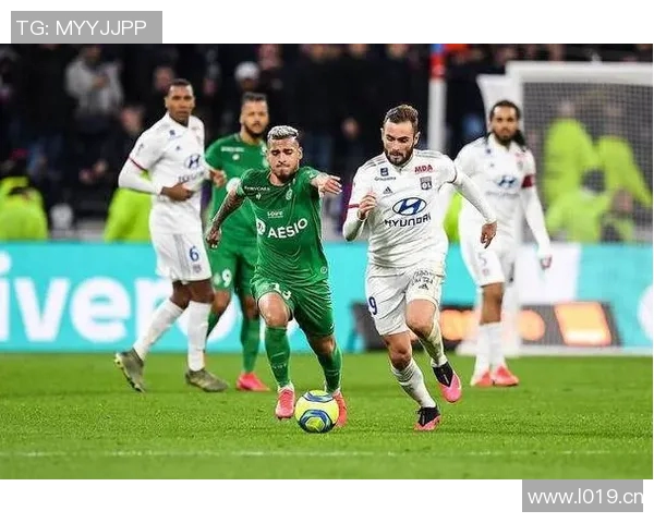 以球员替换为核心的战术调整与球队整体表现的关系分析